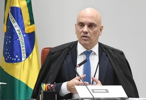 Alexandre de Moraes manda soltar três coronéis da PM presos no 8 de janeiro