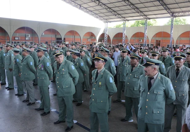 Governo do Piauí promove 144 oficiais da Polícia Militar
