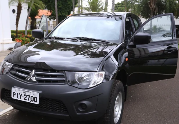 Wellington Dias entrega veículos ao Ministério Público do Estado