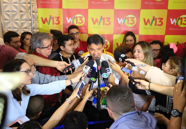 Wellington Dias realiza coletiva com a imprensa na Apcef
