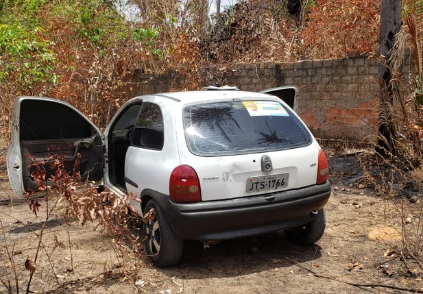 Localizado carro usado por bandidos que balearam criança no Piauí