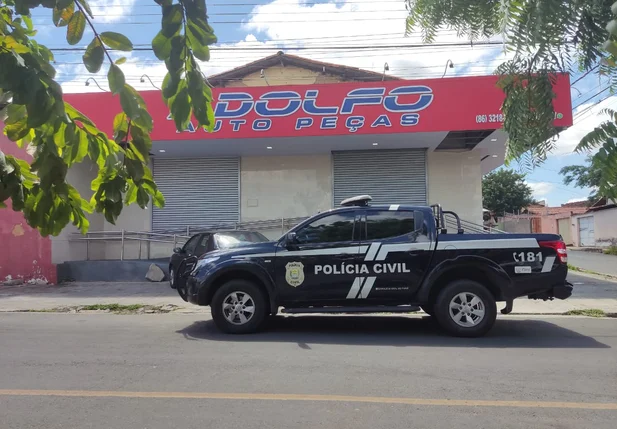Adolfo Auto Peças é interditada pela Polícia Civil