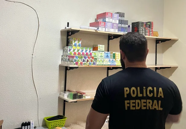 Operação da Polícia Federal contra venda de cigarros eletrônicos