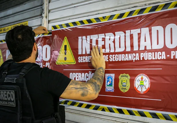 Polícia deflagra operação e fecha lojas de celulares em Teresina