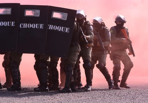 Policiais militares formados para a tropa de choque do Piauí