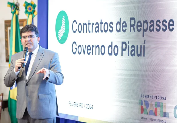 Rafael Fonteles assina contrato e Piauí vai receber R$ 986,5 milhões