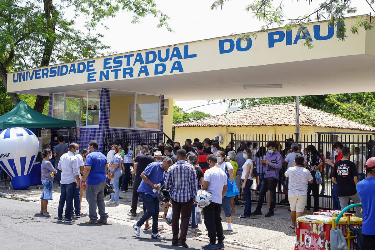 UESPI no primeiro dia do Enem 2021