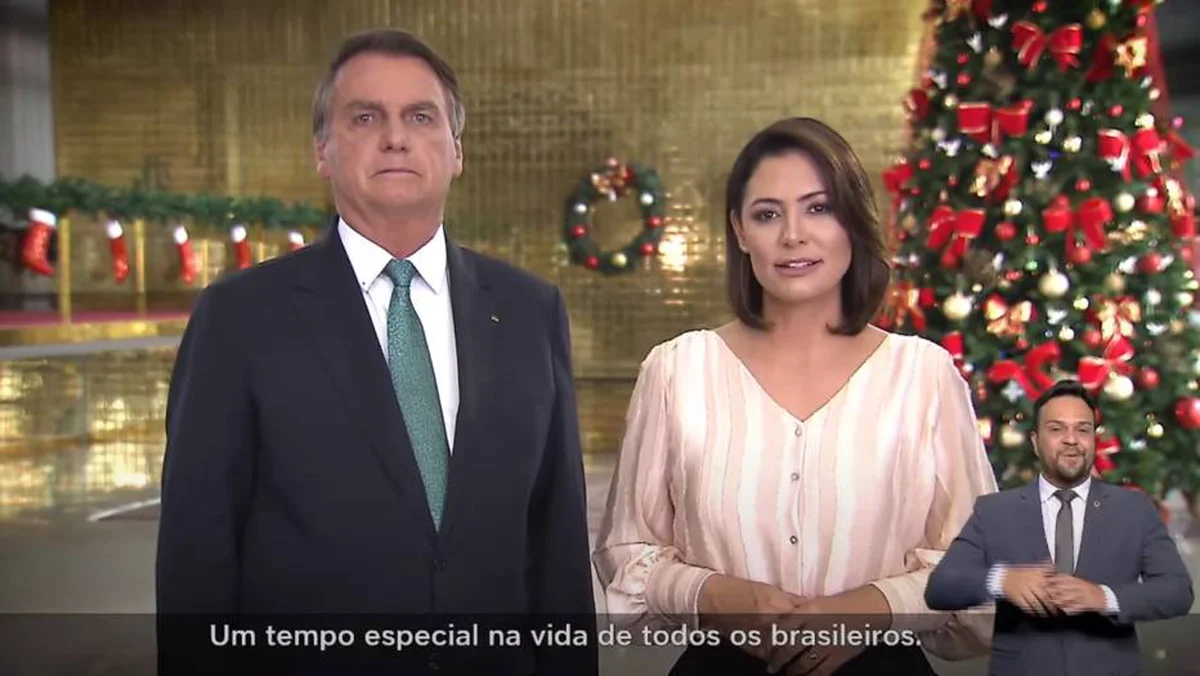 Deputada do PSOL quer obrigar Bolsonaro a vacinar a filha Laura, Brasil