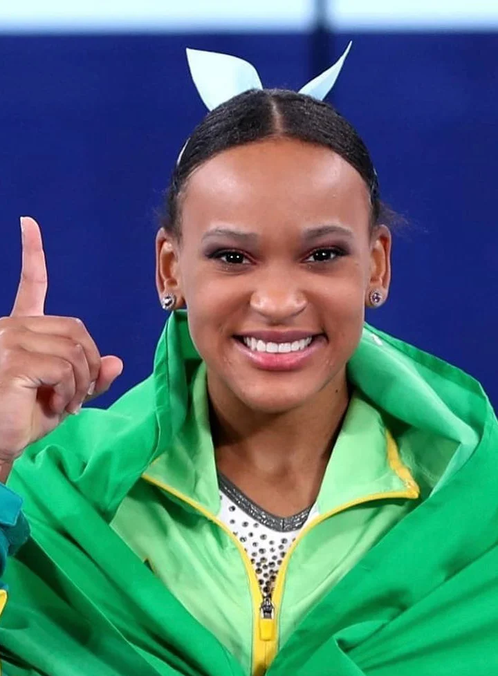 Rebeca vai à final, e Brasil encaminha vaga no feminino em Paris