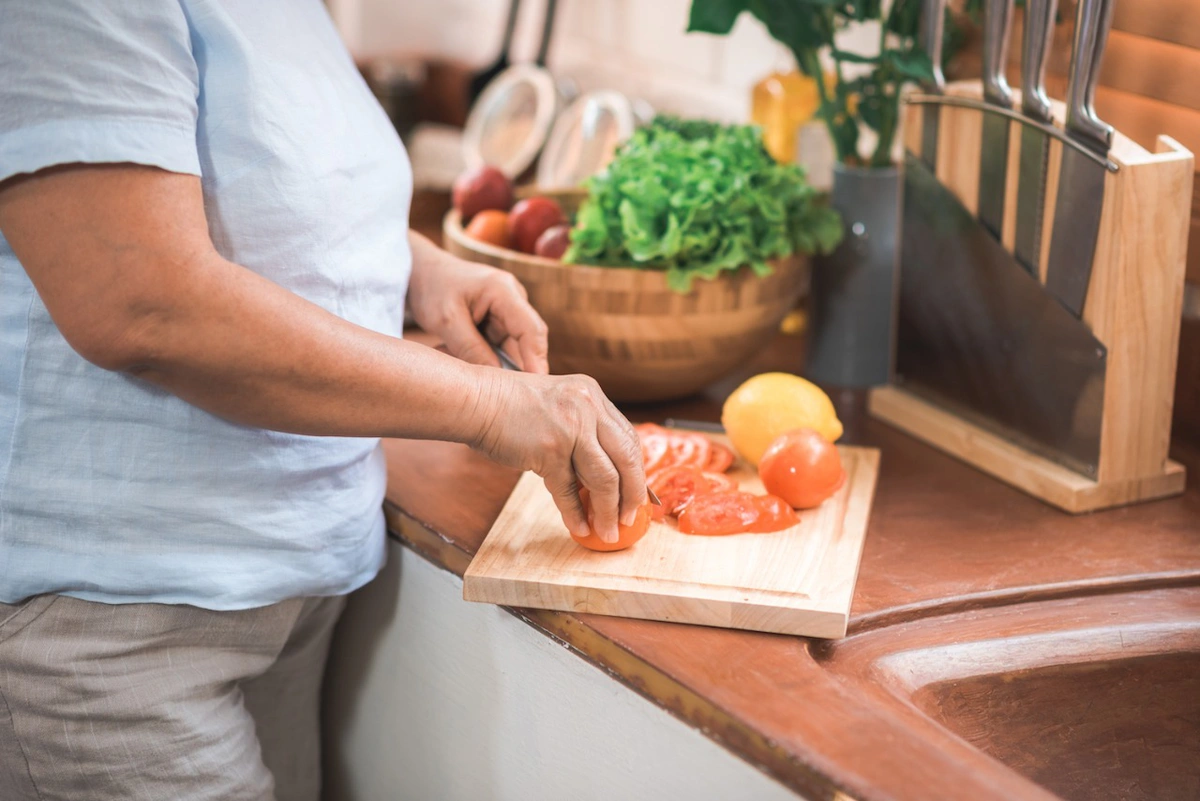 Pacientes com Alzheimer precisam de atenção na dieta