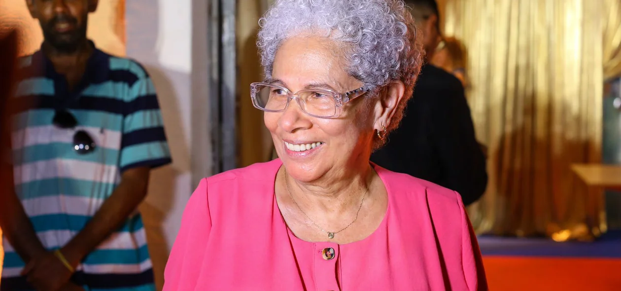 Governadora Regina Sousa