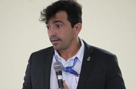 Alexandro Marinho Oliveira