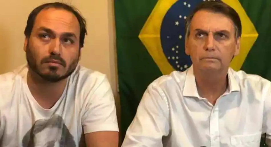 Carlos e Jair Bolsonaro