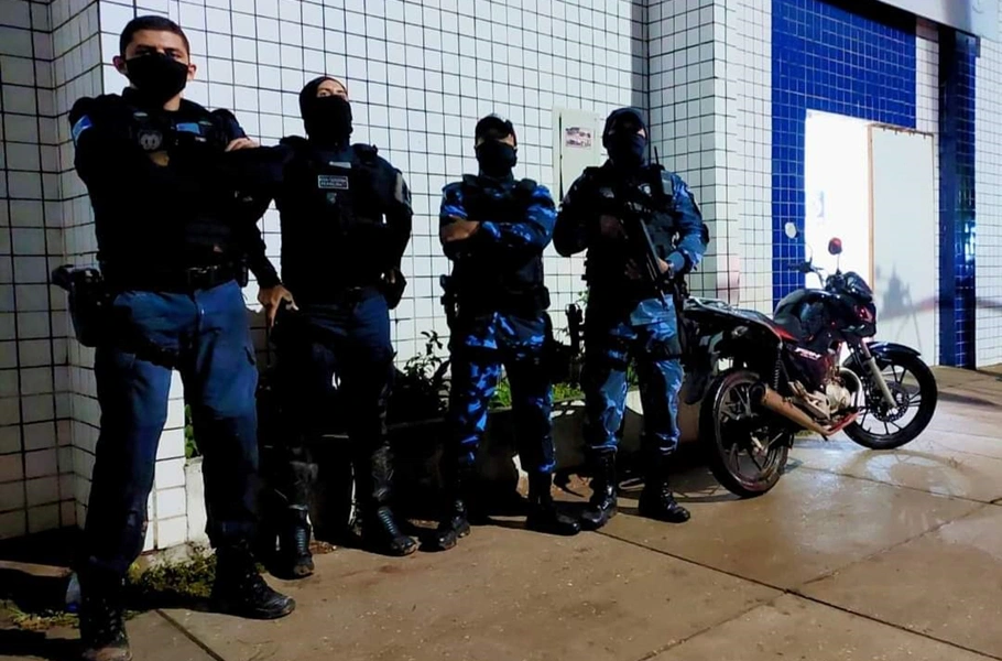 Guarda Civil Municipal de Timon com moto apreendida