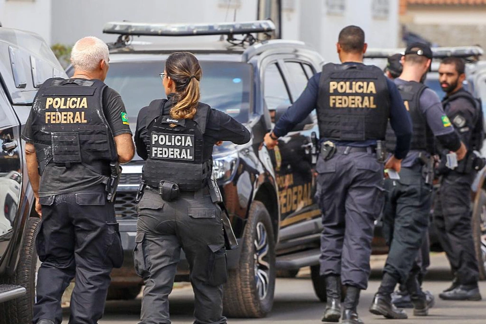 PF cumpre reintegração de posse de apartamentos na zona norte de Teresina