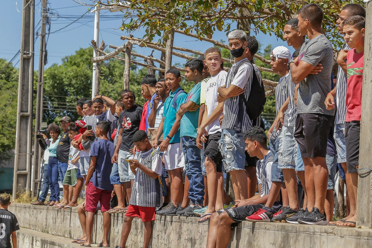 Vários jovens participaram da Taça das Favelas