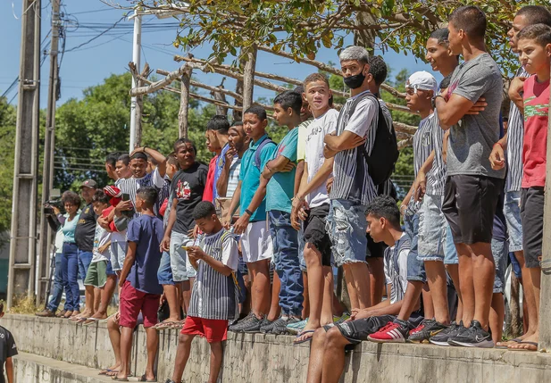 Vários jovens participaram da Taça das Favelas