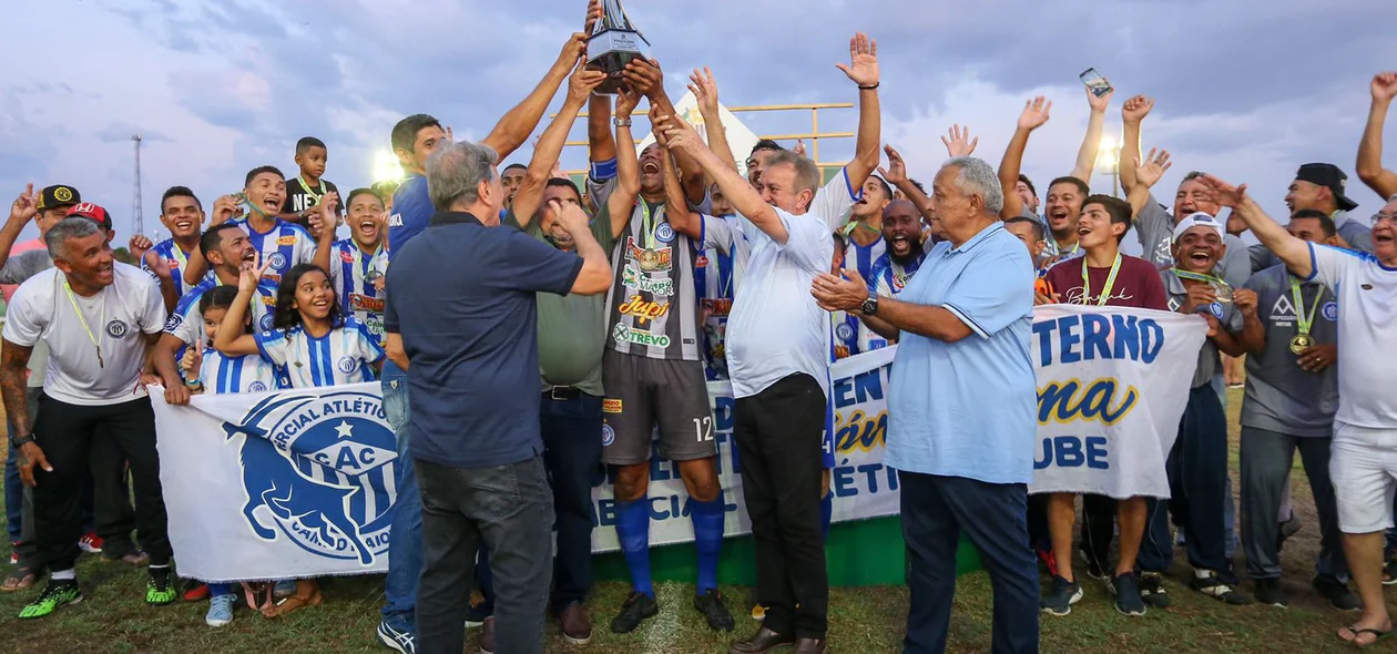 Comercial é campeão