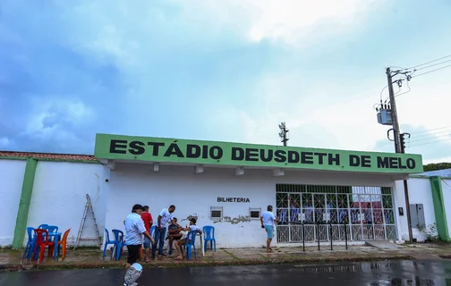 Estádio Deusdeth Melo