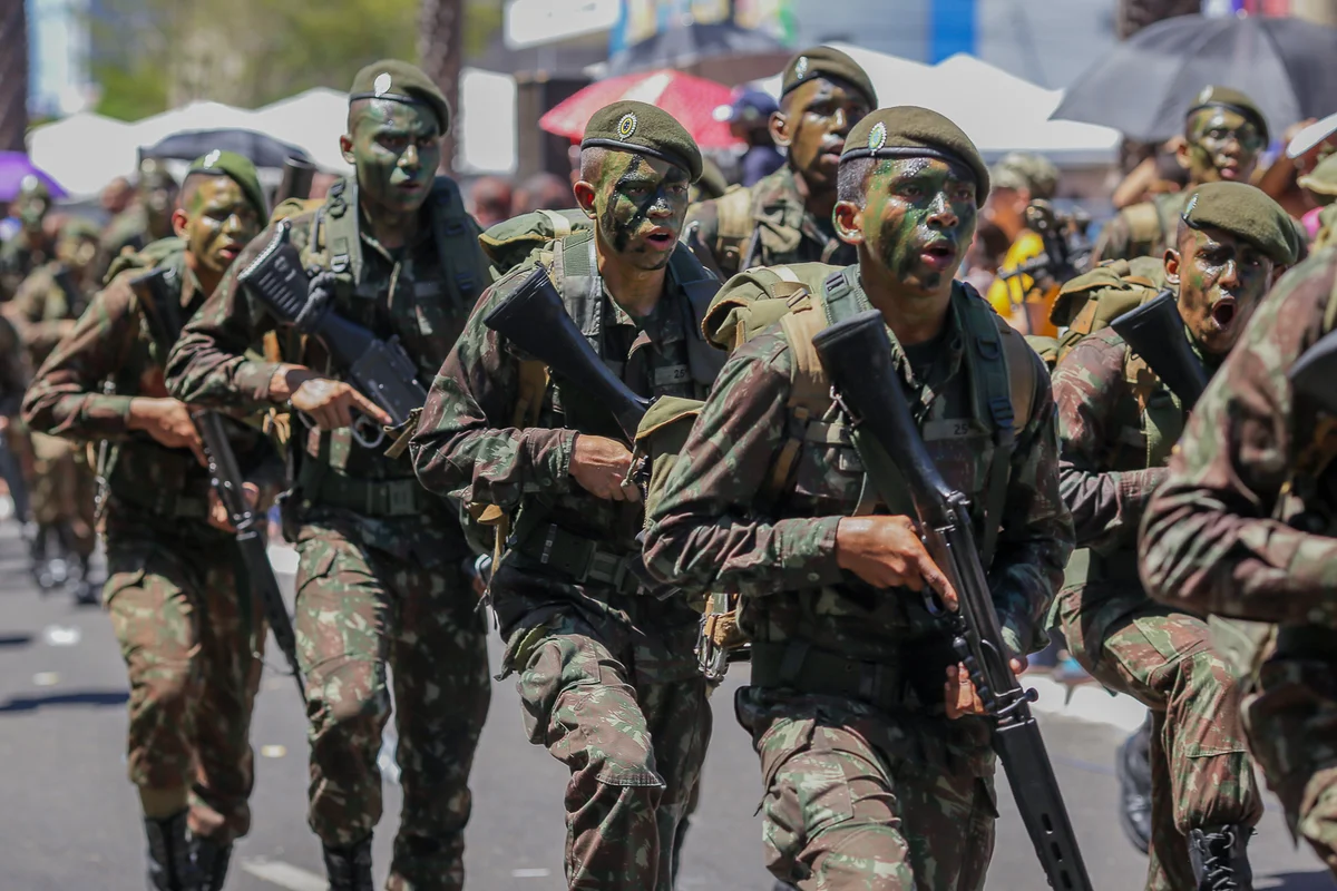 Exército Brasileiro - As Forças Armadas prosseguem apoiando o