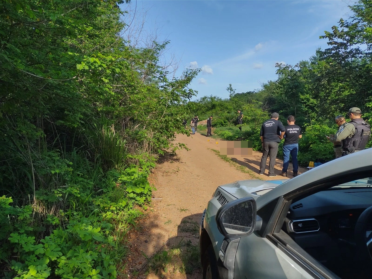 Corpo foi localizado em uma estrada vicinal