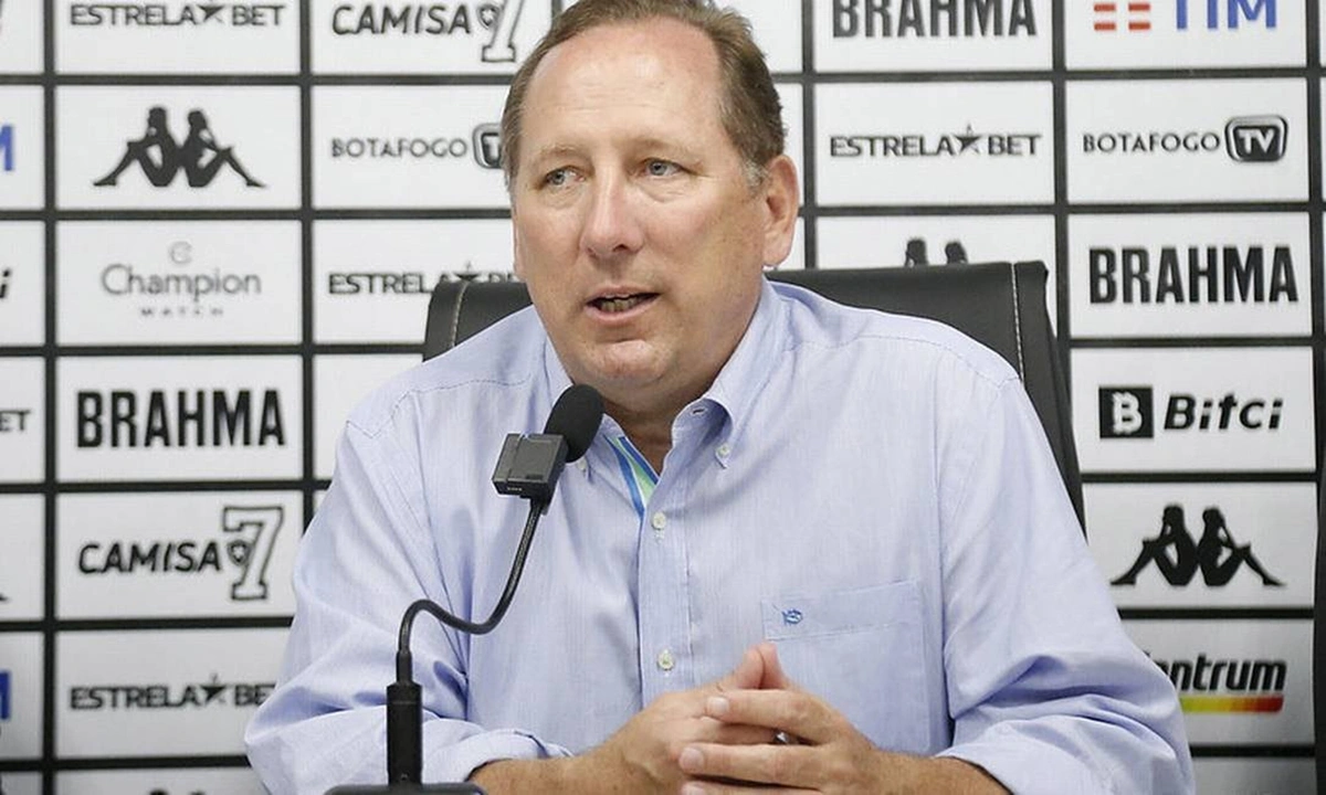 Acesso Total: segundo episódio tem chegada do CEO ao Botafogo e bronca de  ex-coordenador científico