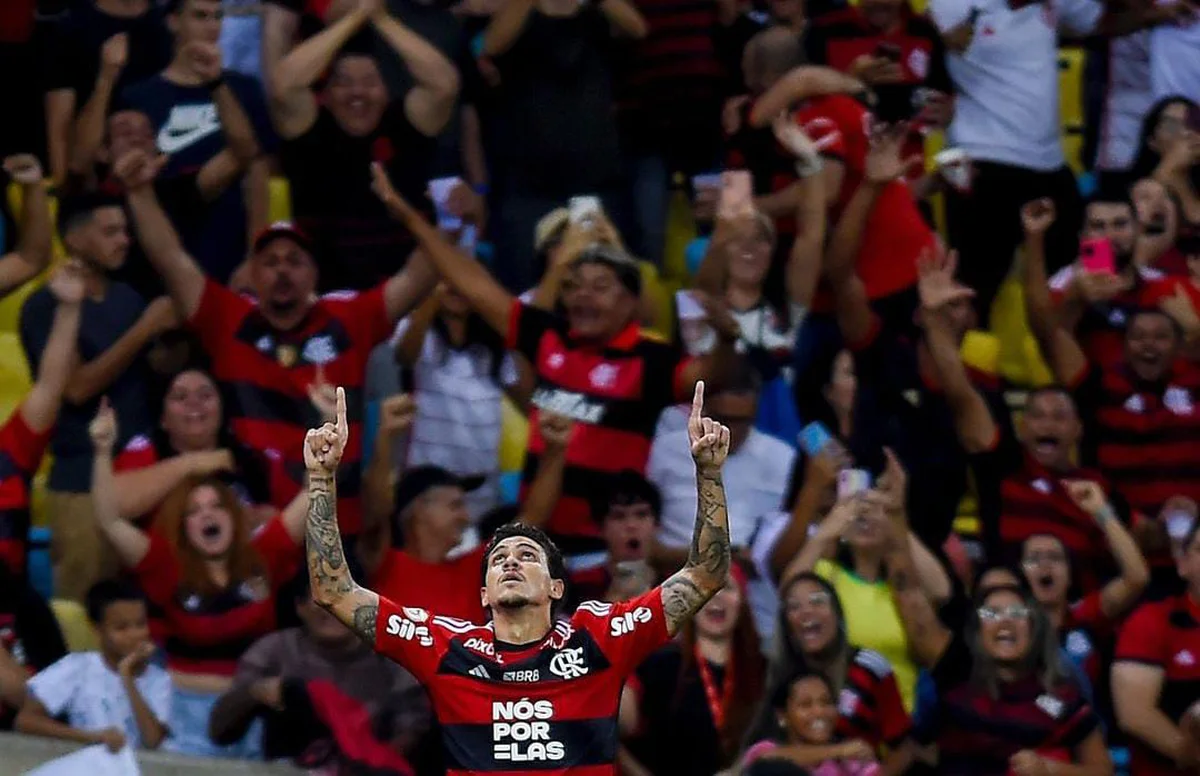 Flamengo on X: Quem poderá balançar as redes para o Mais Querido