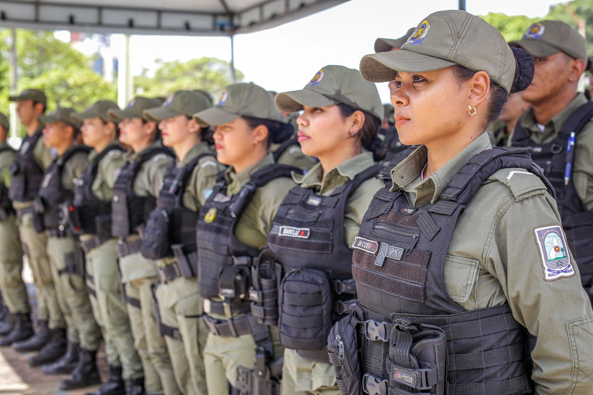 Polícia Militar do Piauí perfilada durante a solenidade