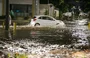 Avenida Nossa Senhora de Fátima fica alagada após chuva