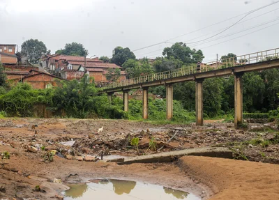 Passarela da Vila da Paz