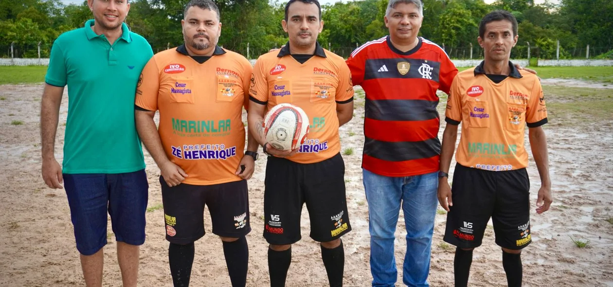 Trio de arbitragem