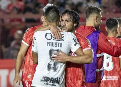 Corinthians e Argentinos Juniors empatam em 0 a 0 na Libertadores