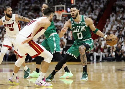 Jayson Tatum foi decisivo para a primeira vitória dos Celtics nas finais da Leste