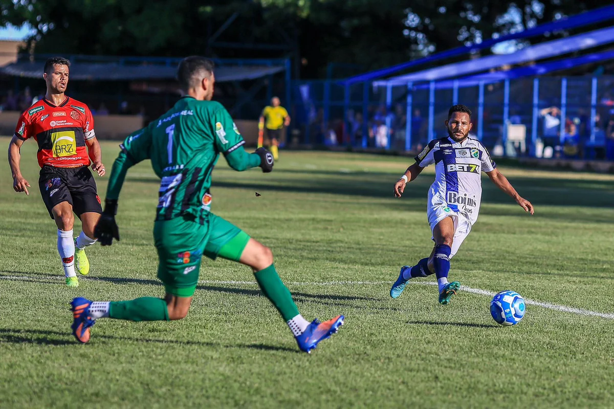 Altos e Pouso Alegre empatam em jogo sem emoção pela Série C - GP1