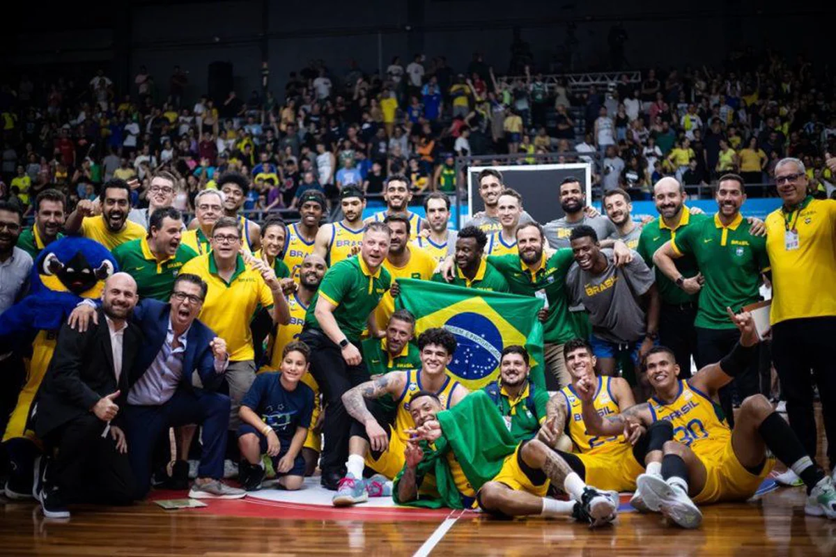 Seleções brasileiras de skate iniciam período de treinos nos EUA