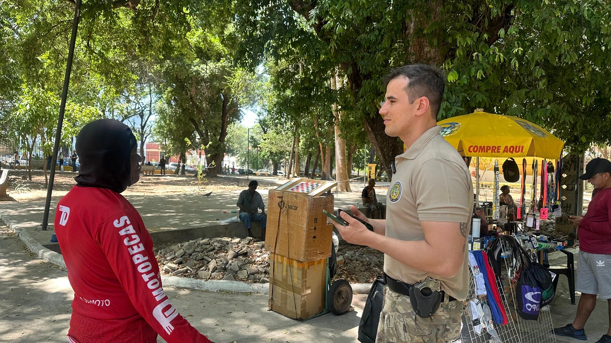 Ação policial na Praça da Bandeira