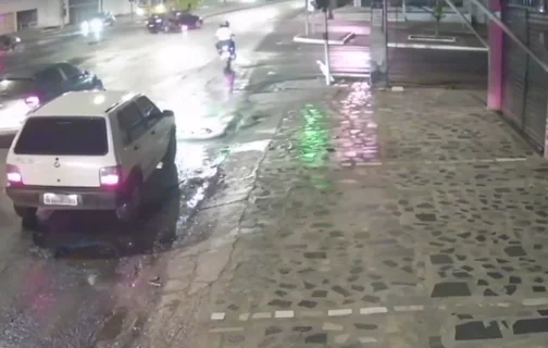 Acidente no cruzamento da Avenida Miguel Rosa e Avenida Gil Martins