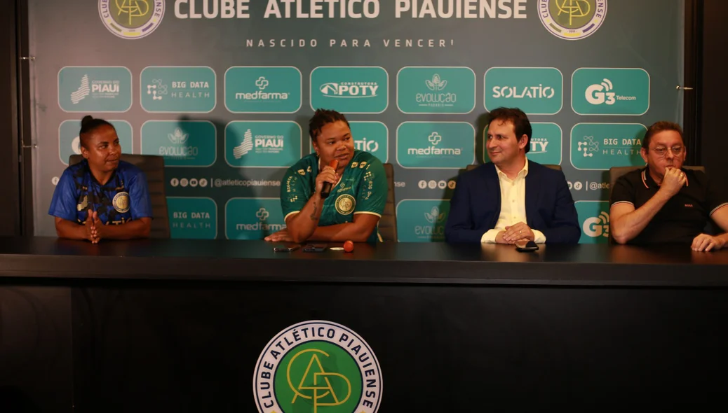 Apresentação da técnica Renata Costa