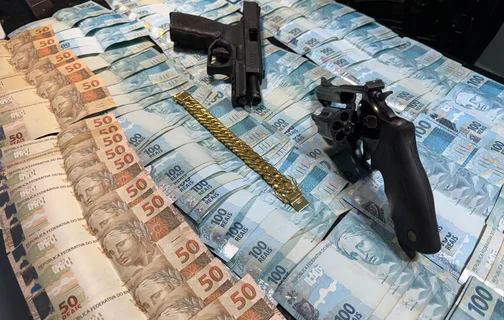 Armas de fogo e dinheiro apreendido em Floriano