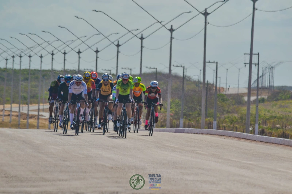 Atletas participantes do 2º Delta Tur de Ciclismo