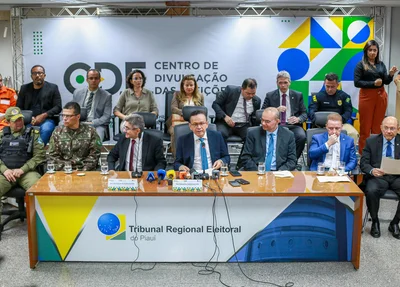 Coletiva de imprensa no Centro de Divulgação das Eleições