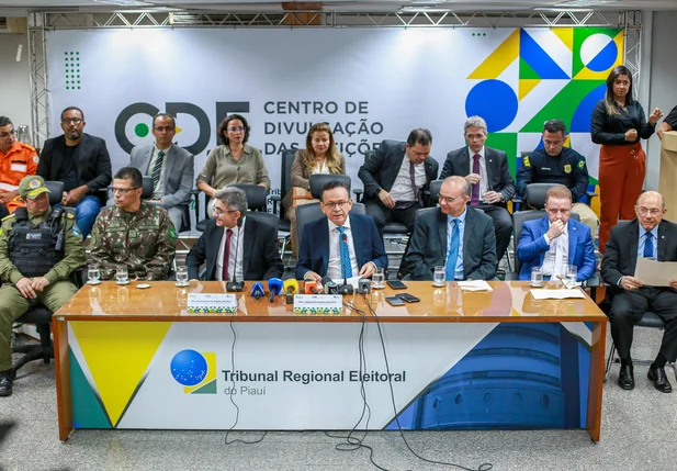 Coletiva de imprensa no Centro de Divulgação das Eleições