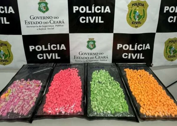 Comprimidos de droga sintética, conhecida como “ecstasy”.