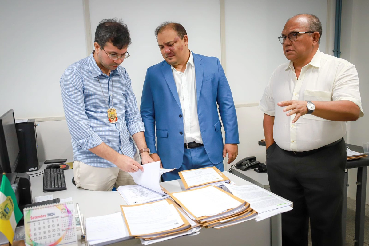 Delegados Robert Lavor, Luccy Keiko e Barêtta