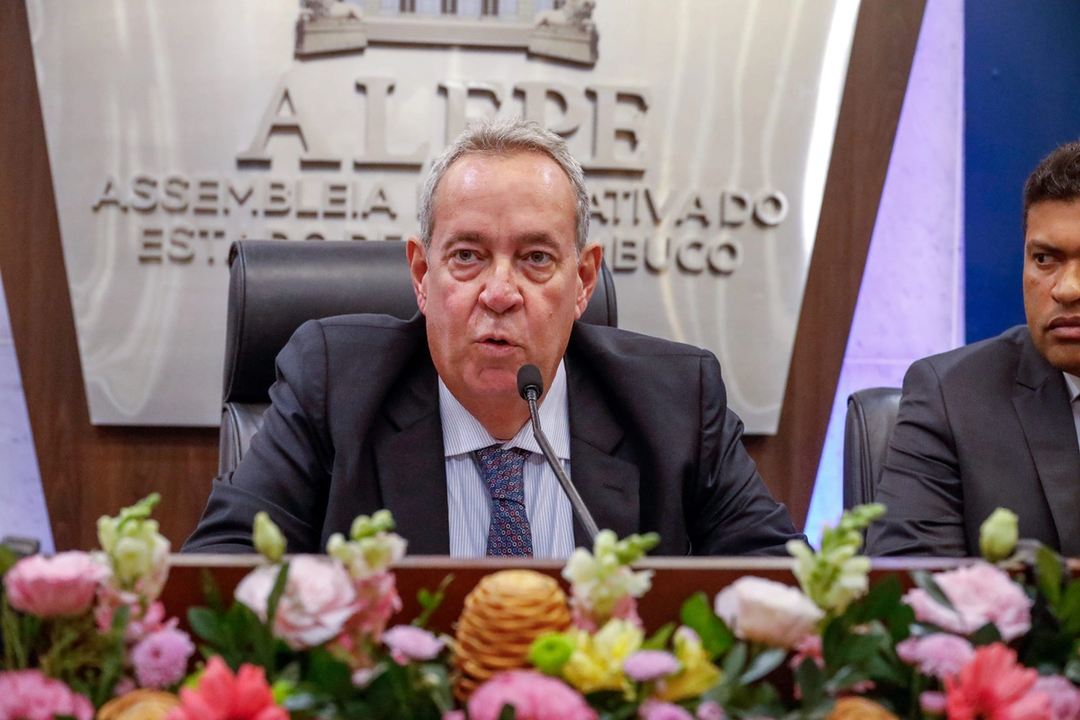 Deputado Álvaro Porto