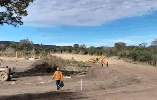 Estrada no Piauí que estava sendo construída irregulrmente em território indígena