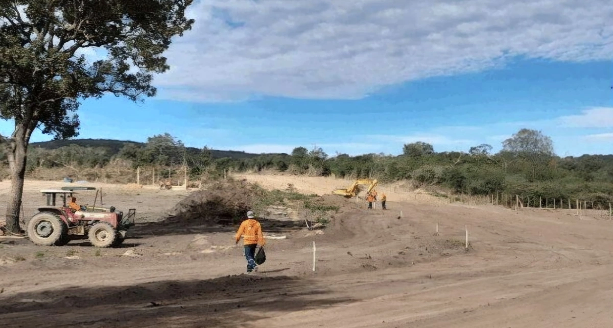 Estrada no Piauí que estava sendo construída irregulrmente em território indígena