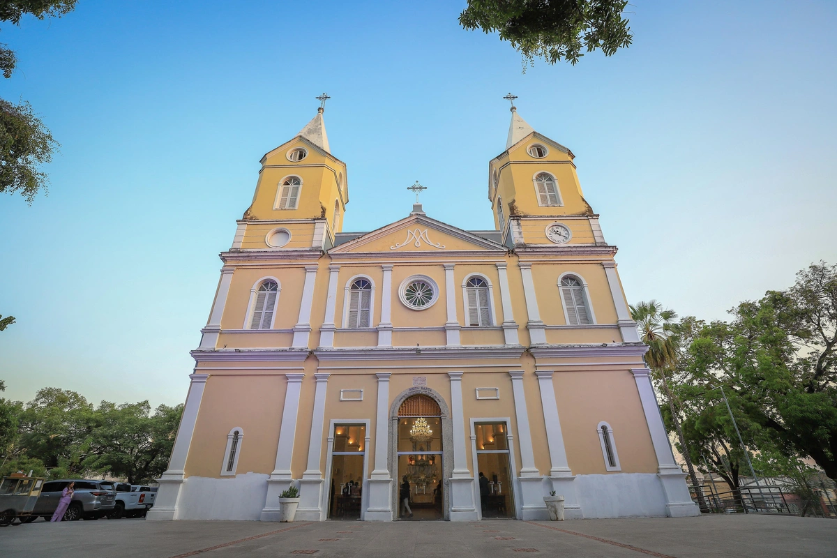 Fachada da Catedral de Nossa Senhora das Dores, em Teresina