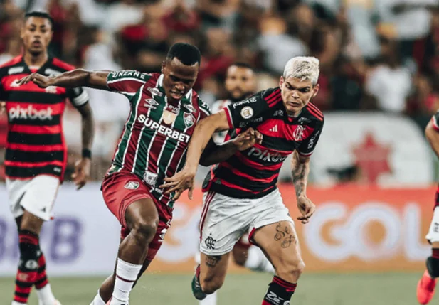 Fluminense venceu o Flamengo por 2 a 0