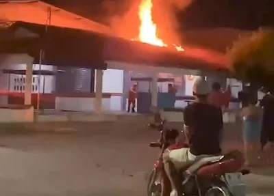 Fogo atingiu o Mercado do Produtor em São Raimundo Nonato